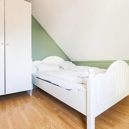 Harbour Retreat *